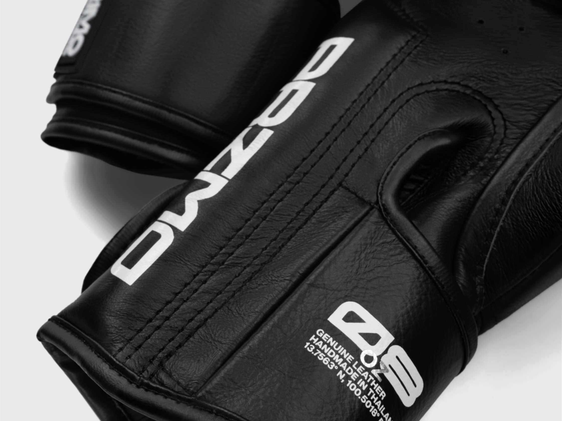 Primo Fight Wear Official Classic 2.0 Gloves - Black