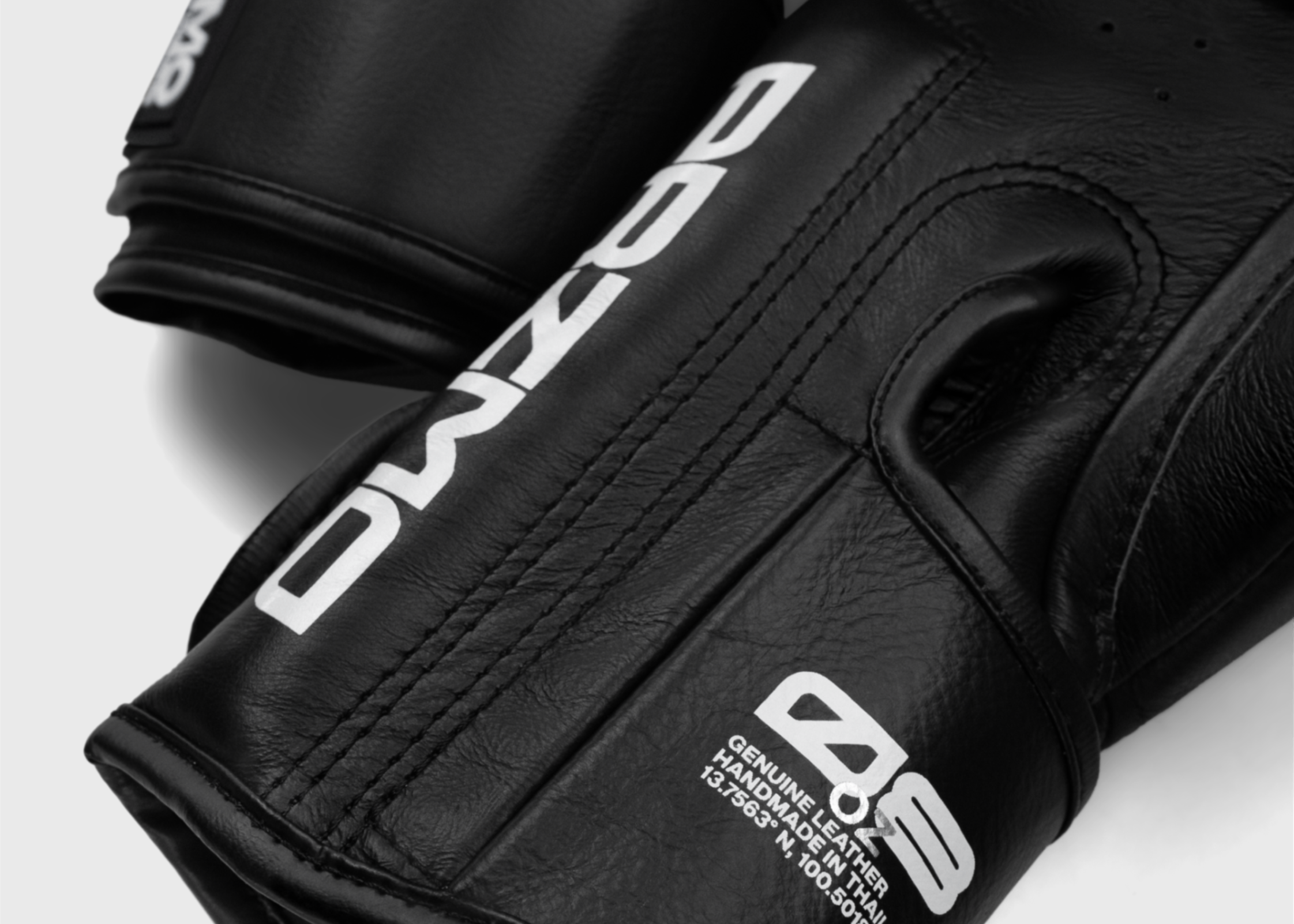 Primo Fight Wear Official Classic 2.0 Gloves - Black