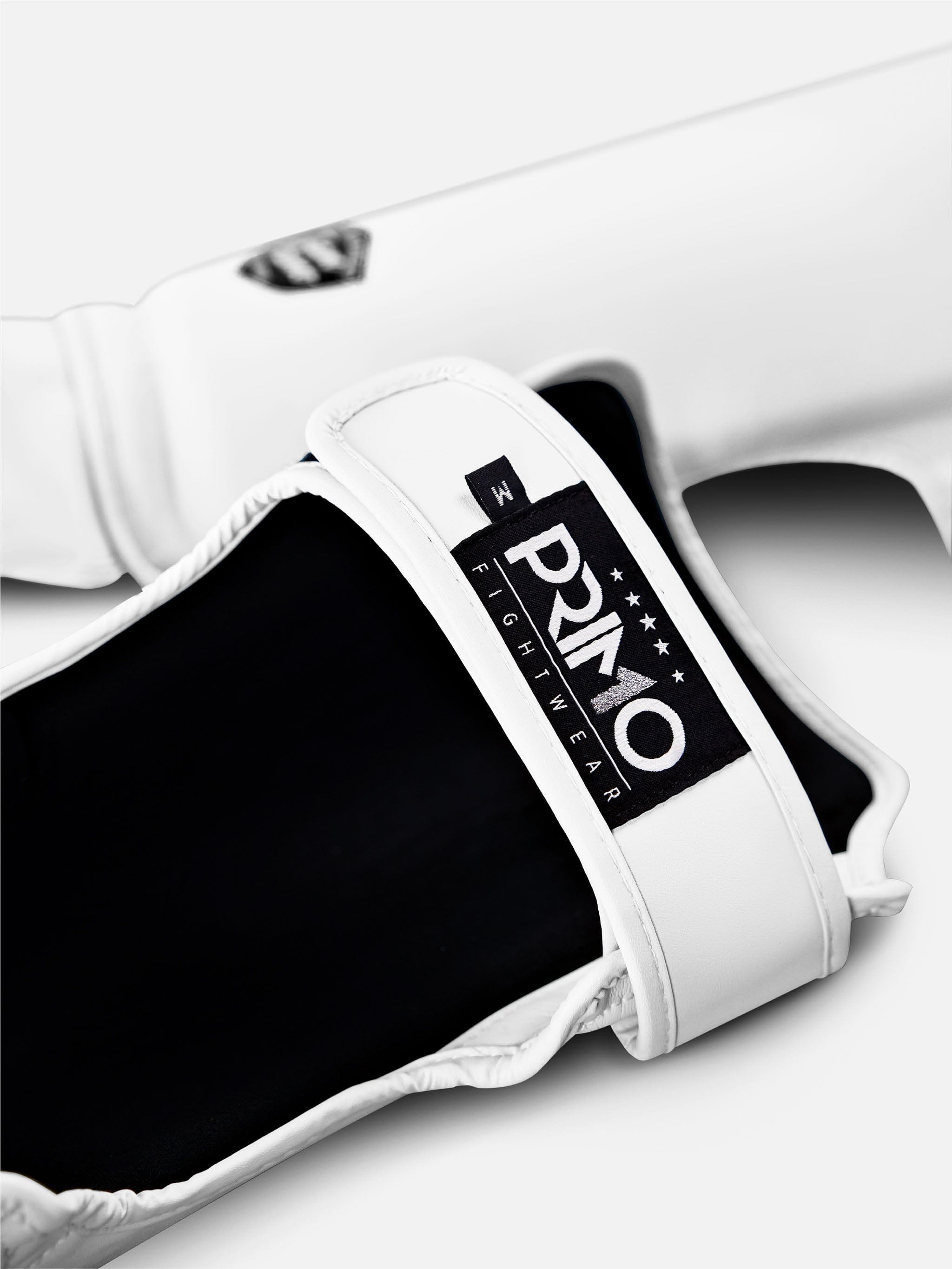 PRIMO パンチングキックミット ホワイト primo-fight-wear-official-
