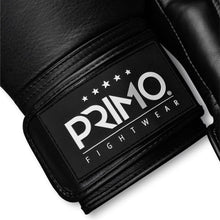 Load image into Gallery viewer, Emblem 2.0 - Onyx Boxing Gloves
